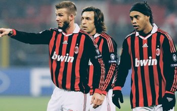 Huyền thoại bóng đá Ronaldinho và David Beckham lặn sâu hơn trong thế giới tiền điện tử